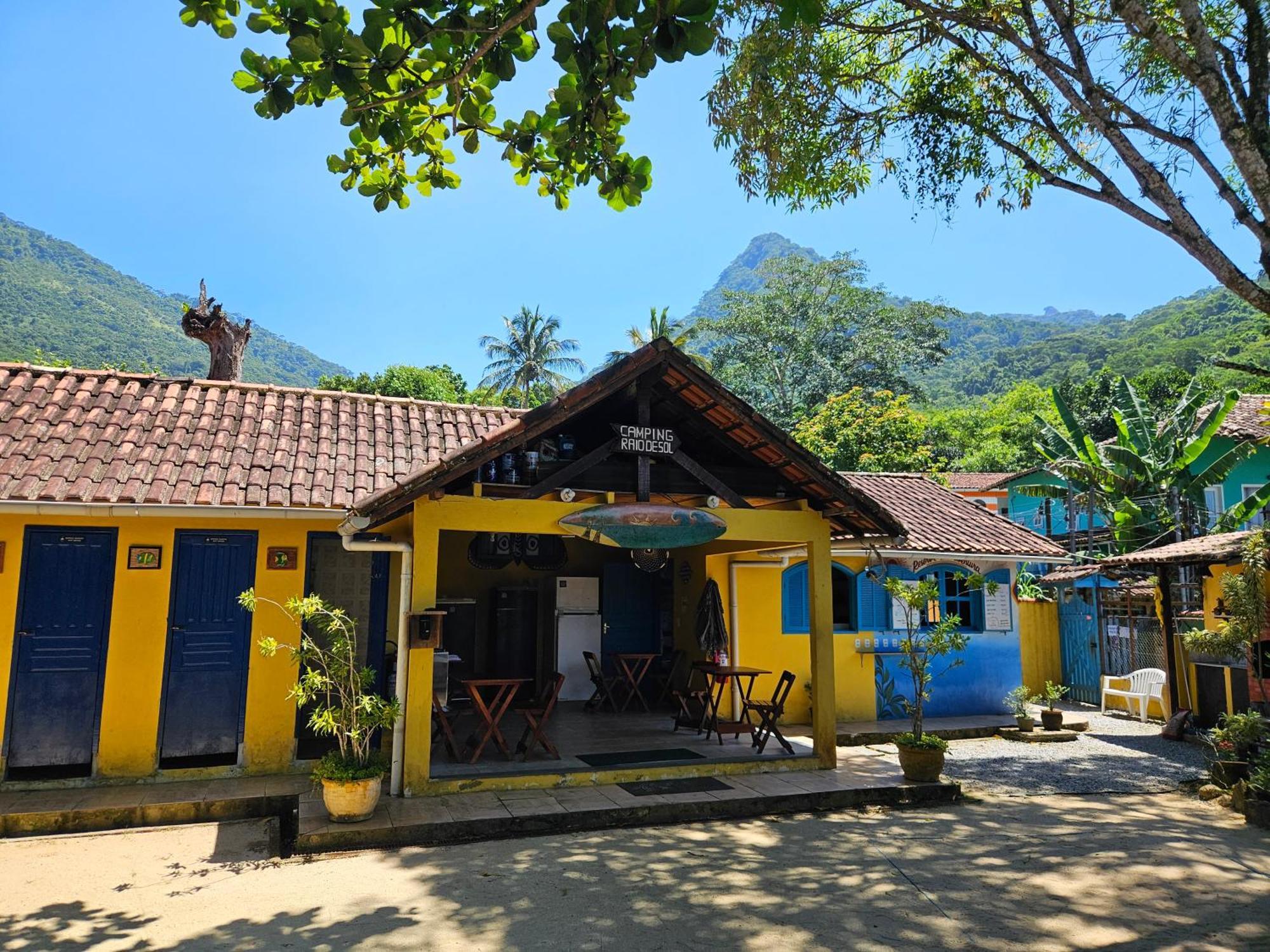 Raio De Sol Pousada & Camping Vila do Abraao Exterior photo