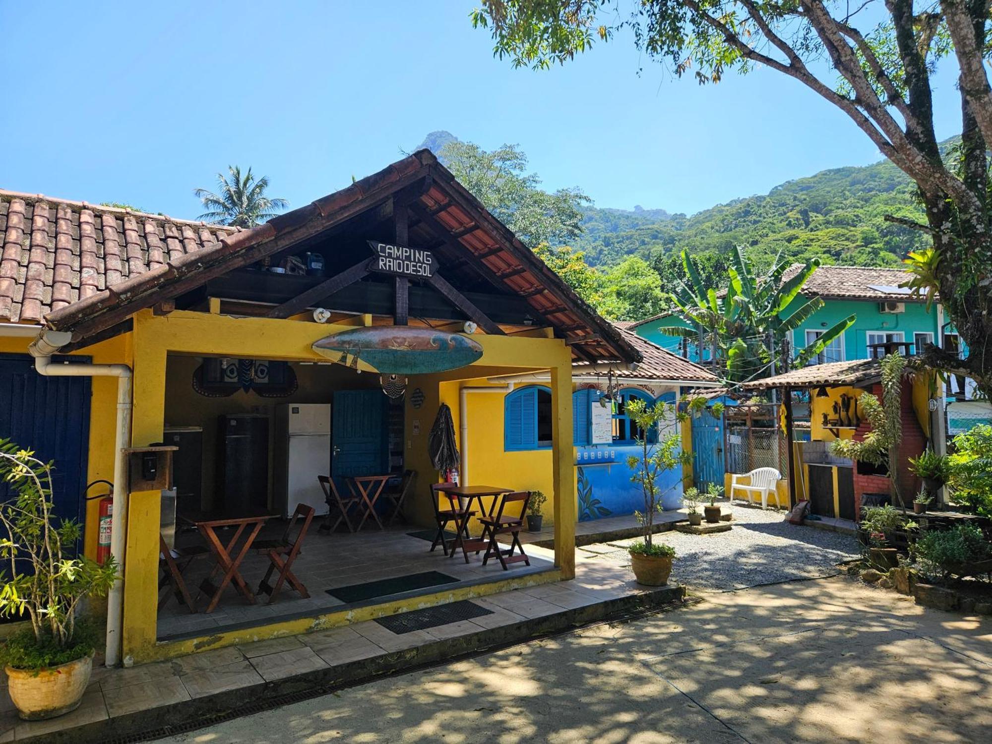 Raio De Sol Pousada & Camping Vila do Abraao Exterior photo