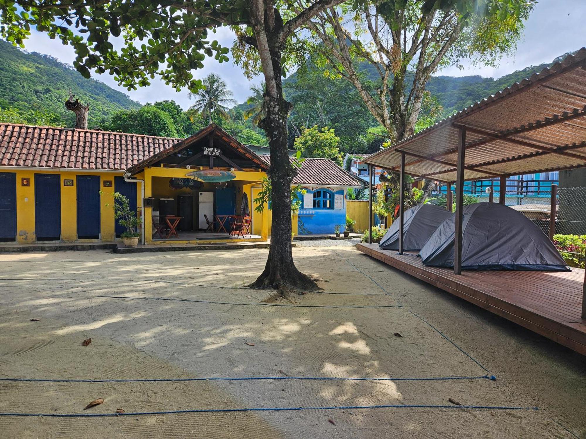 Raio De Sol Pousada & Camping Vila do Abraao Exterior photo