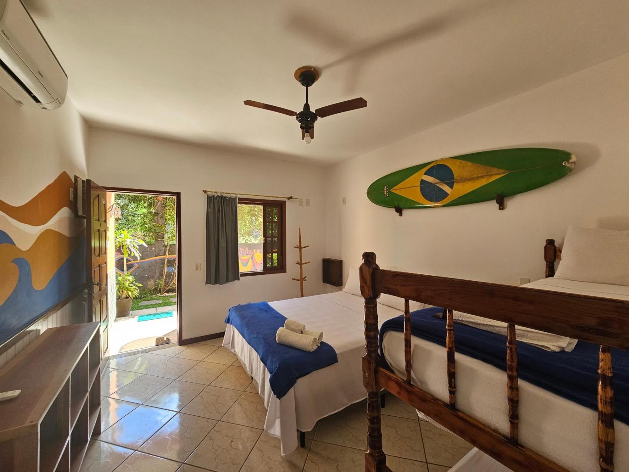 Raio De Sol Pousada & Camping Vila do Abraao Exterior photo